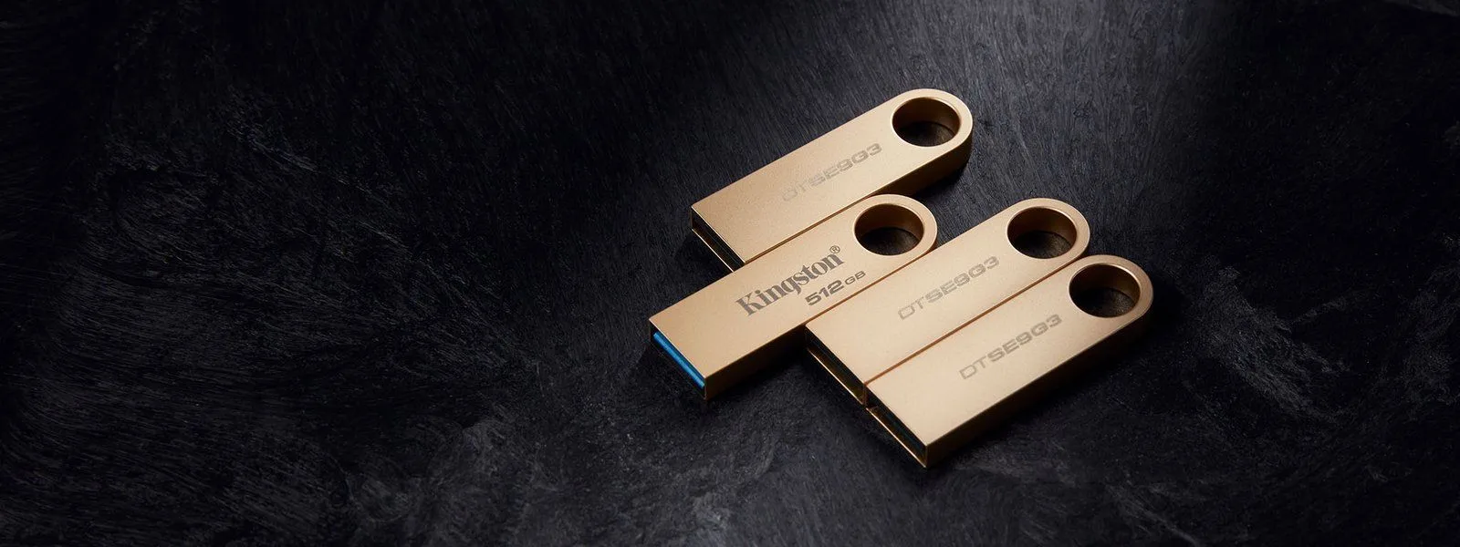 فلاشة Kingston DataTraveler SE9 G3 سعة 128GB بمنفذ USB-A 3.2 - معدنية ذهبية