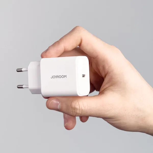 شاحن Joyroom بمنفذ USB-C - قدرة 20 واط