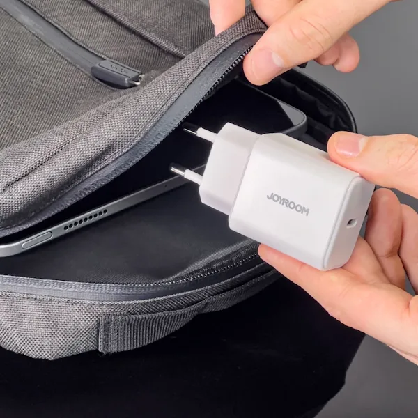 شاحن Joyroom بمنفذ USB-C - قدرة 20 واط