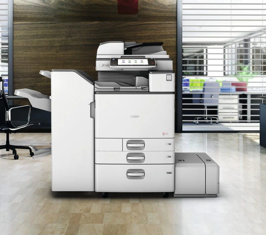 آلة تصوير مكتبية ملونة Ricoh Aficio MP C3003 مجددة